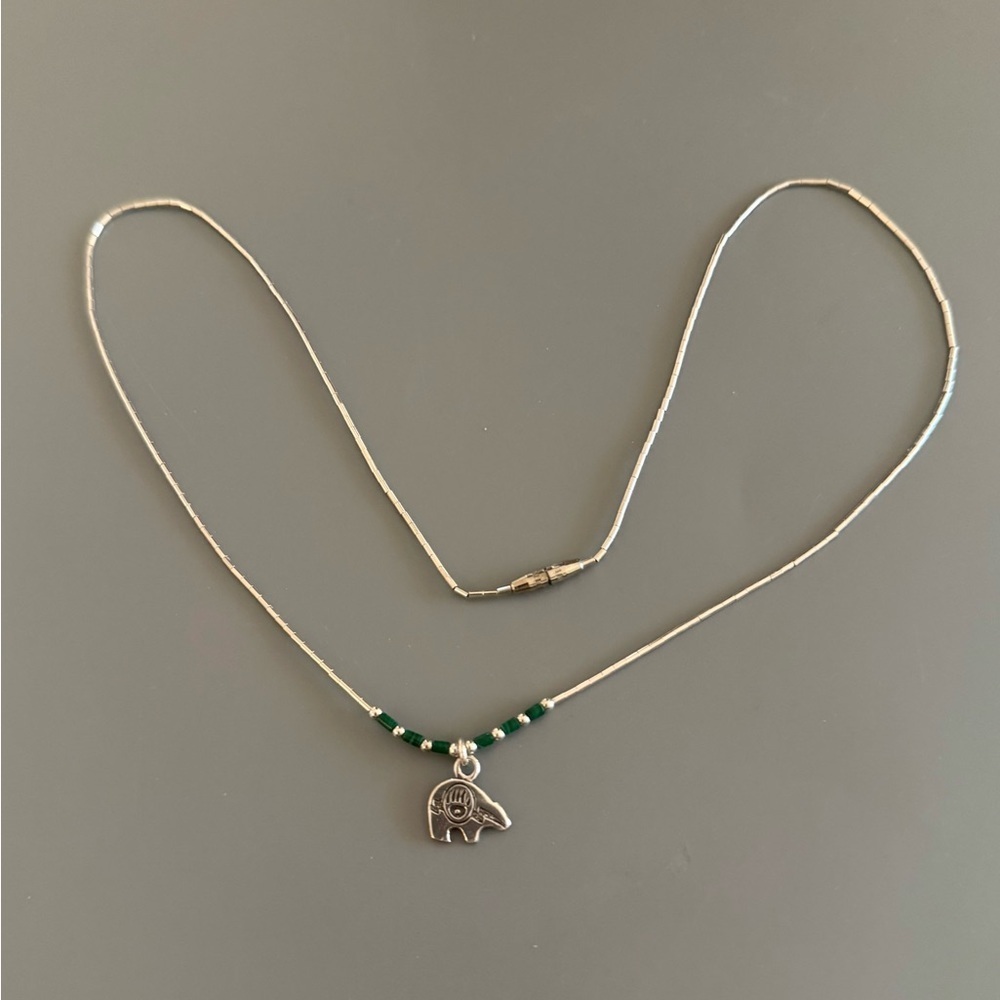 Native American Liquid Silver Malachite Bear Necklace - Picture 7 of 8